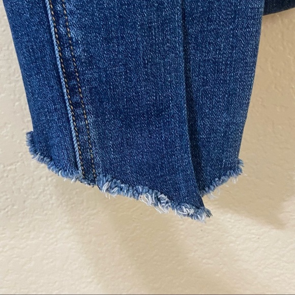 Rag & Bone High-Rise Ankle Skinny Jeans in Manson Wash - Picture 11 of 13